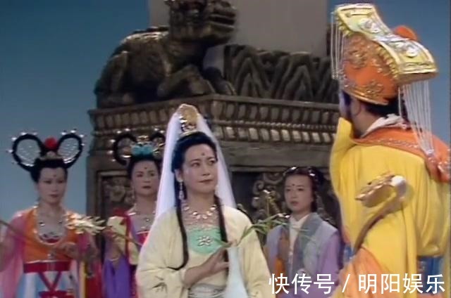 元始天尊@他是觀音菩薩的師傅,三界實際掌控者,曾暗中幫觀音打敗太上老君