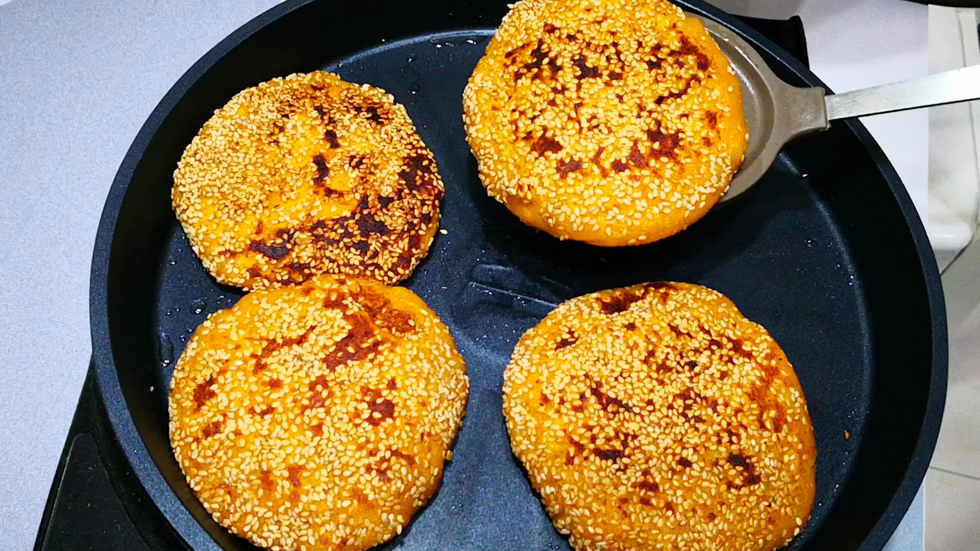 早餐别吃油条了，教你新吃法，不发面不烫面，孩子天天想吃，真香