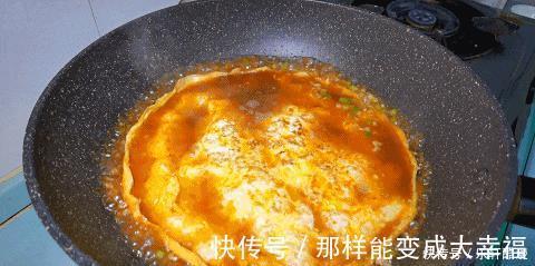 豆腐|1块豆腐，4个鸡蛋，简单处理往锅里一倒，出锅满屋飘香，超下饭