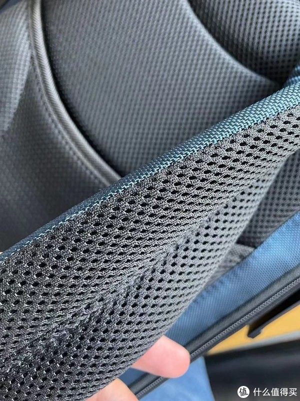 d走下“神坛”的TUMI，Davis双肩包虽然耐用但细节拉跨