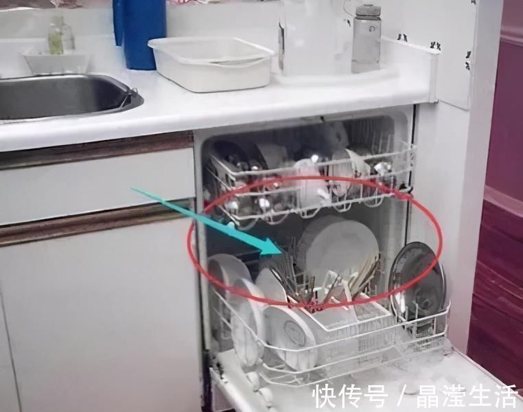 电视柜|入住新房半年,先后购买8样“鸡肋”家具,不实用还占空间,心碎