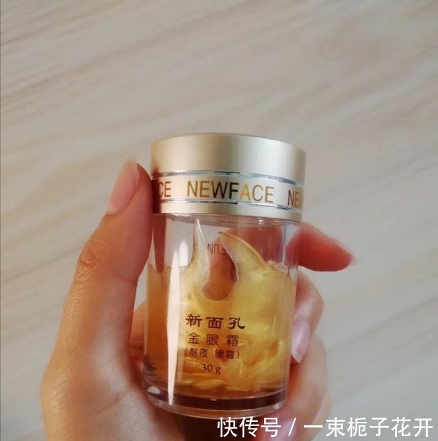 水光肌|上了年纪的女人,再没钱也要囤这些护肤好物,总有一款适合你