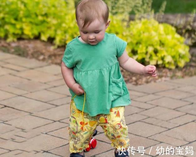 便便|为什么孩子宁可拉在裤子里，也不肯去厕所？跟这两点有关！