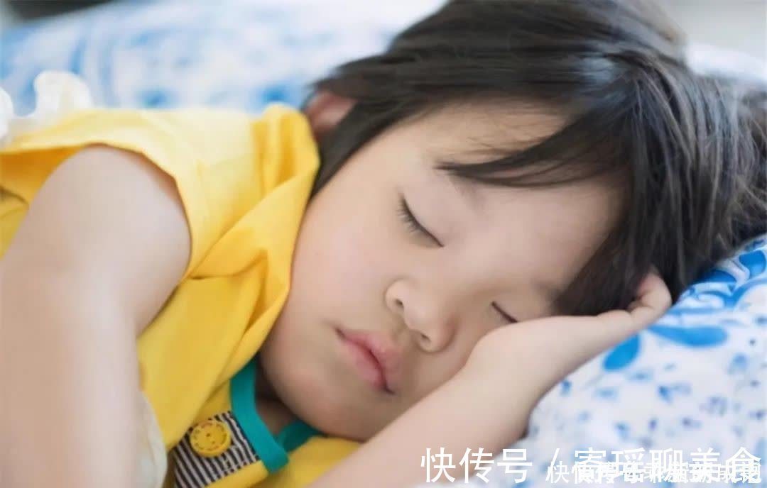 孩子|叫孩子起床很困难?看看日本妈妈是怎么做的,学会了省心又省力