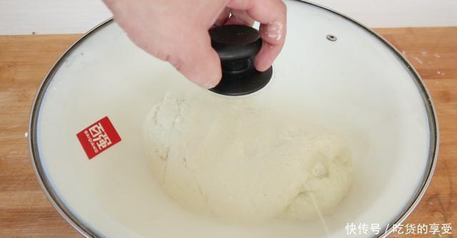面团|外婆30年的烙饼诀窍,全程详细教你,烙出的饼柔润不发硬,超好吃