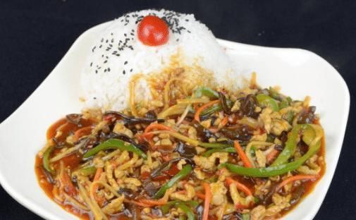 成人|如果饿了3天,看到桌上的4碗饭,你想吃哪个估计7成人会选图4