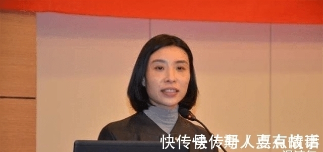 聂腾飞|陈小英：把申通146亿卖给马云，衣锦还乡后，又靠雨伞再挣百亿