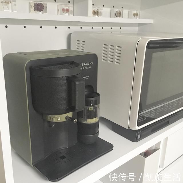 水槽处|别看日本厨房不大,用起来却十分顺手,仔细观察才发现其精髓