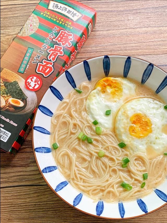 颜小厨|女儿经常点名要吃这早餐，简单一煮，5分钟就上桌，营养又美味