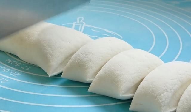 包子这样做,孩子一口气吃了5个,这种调馅方法比肉包子还好吃