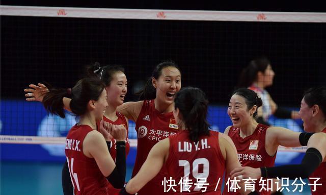 热搜榜|中国女排接连上热搜榜?郎平的决策成为核心关键!对手心服口服