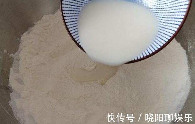 蒸制|蒸馒头，记住4个知识点，馒头光滑饱满，暄软不塌，比买的都好吃