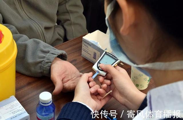 莲藕莲藕|糖尿病患者:少碰5菜,多喝3水,做好1事,血糖也许慢慢稳定