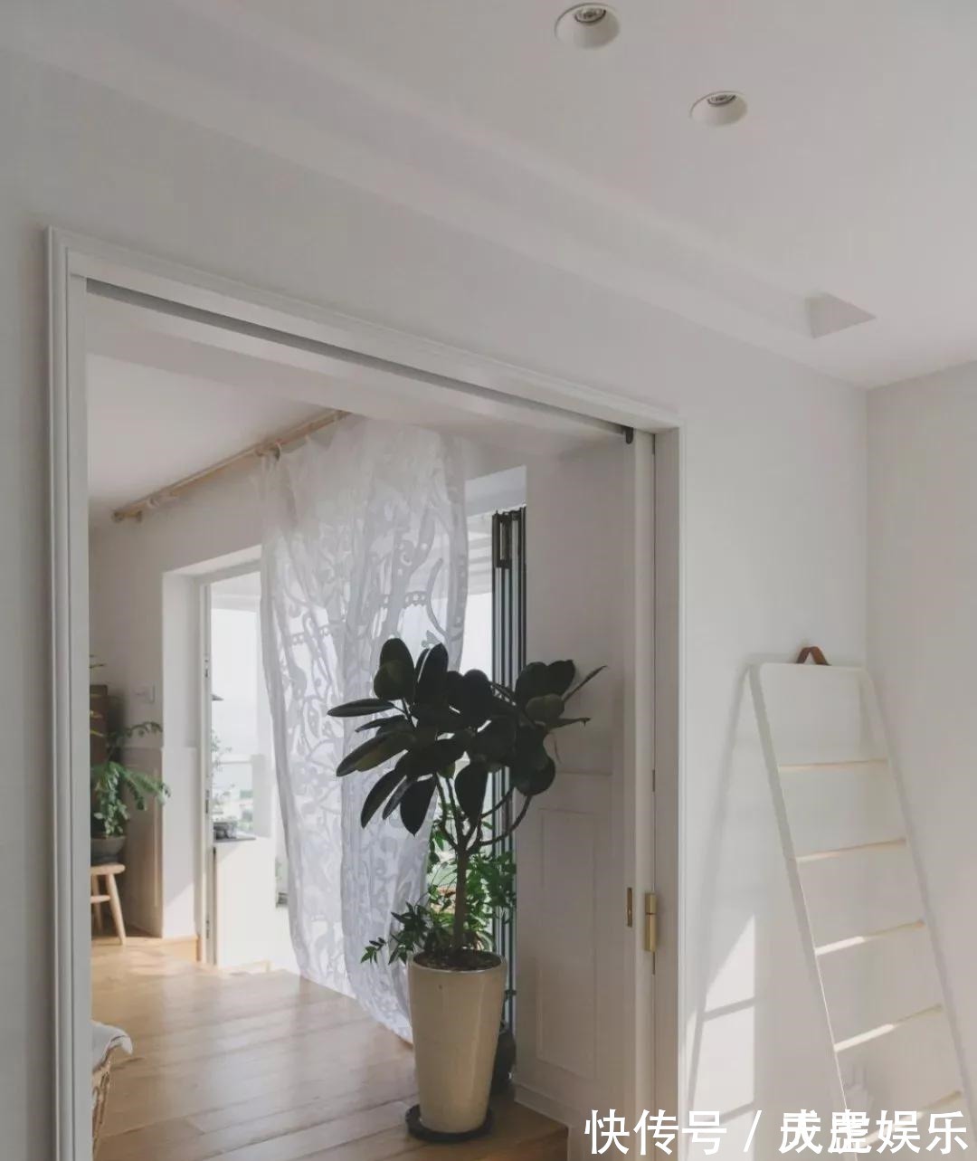 三居|110㎡三居,非传统客厅、超舒适餐厨区、绝美阳台,还偷出一间房