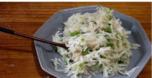 面粉|一碗面粉,2个萝卜,教你做好吃的萝卜丝饼,爱吃萝卜的快收藏