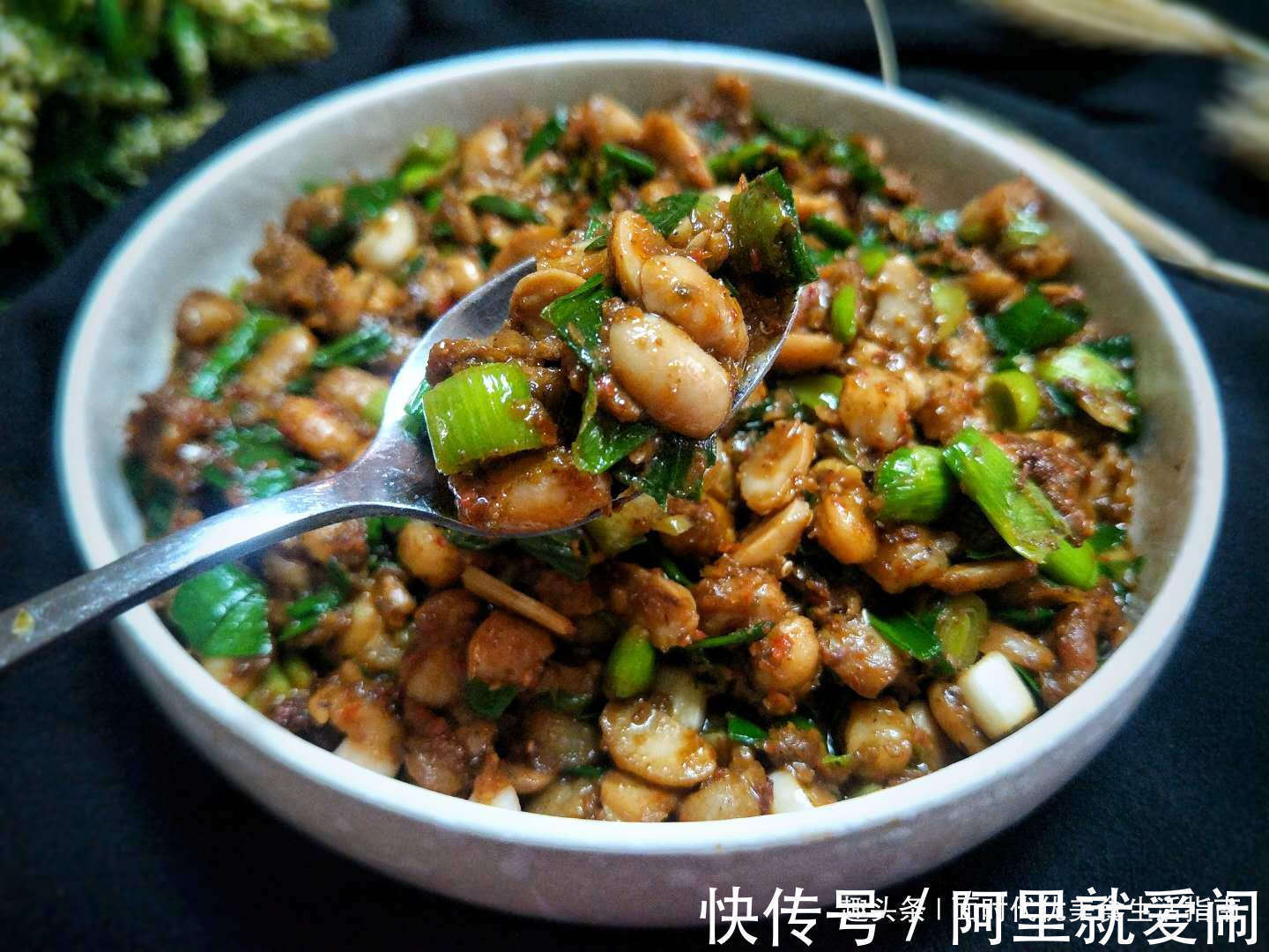 米饭|教你懒人下饭菜,老婆能吃2碗米饭,做法简单,上桌一大盘不够吃