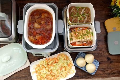  美食精选：番茄土豆牛腩汤、萝卜蒸肉末、金针菇蒸豆腐、蒸胡萝卜圆白菜的做法