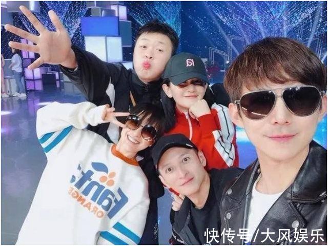 《快本》停播后，何炅首次現身綜藝節目，出場方式令人驚訝