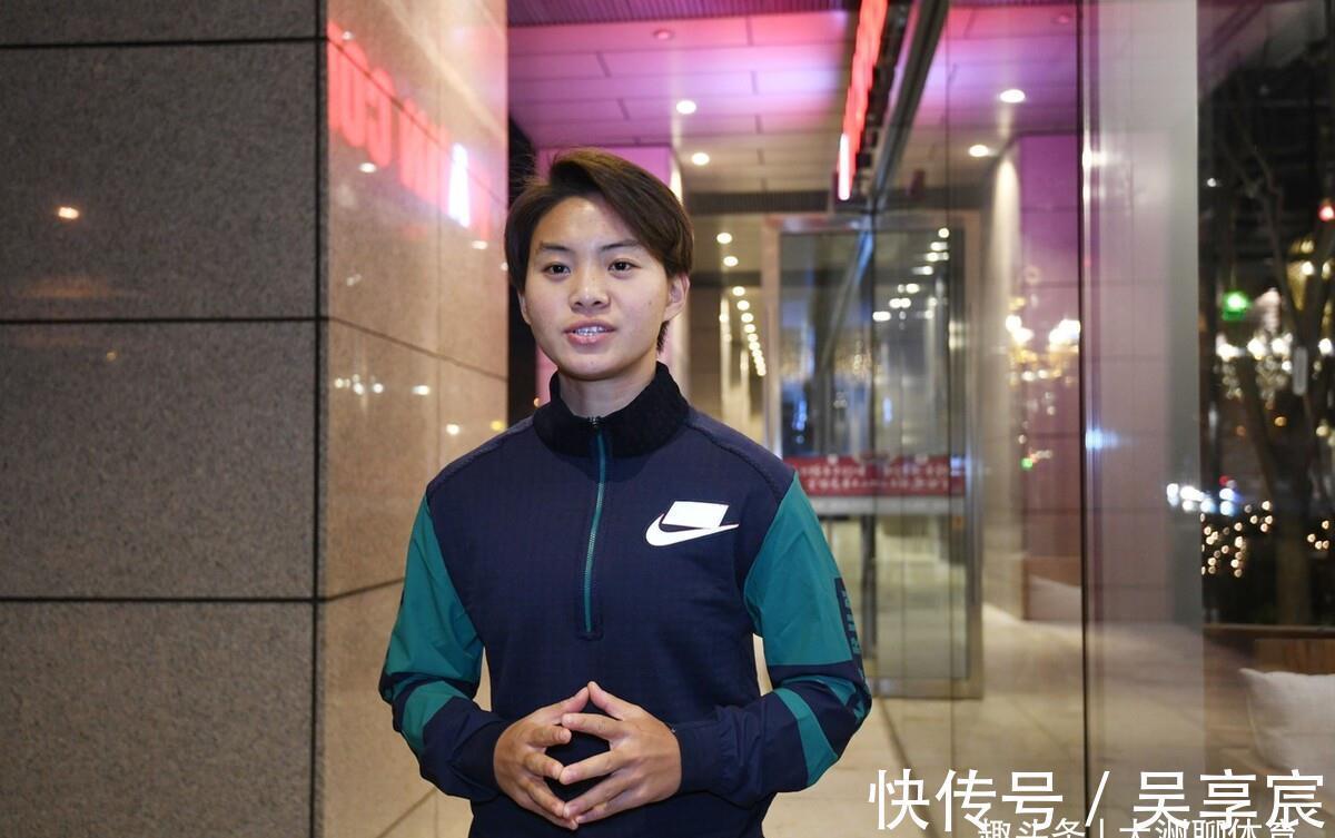 中国女足|中国女足传出励志消息,球迷集体喊话中国国足!中国足协要加油了