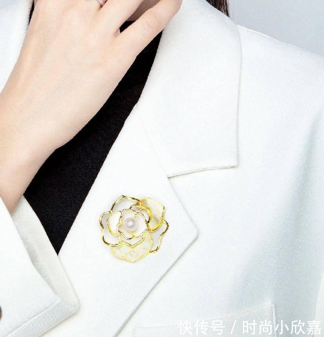 搭配 女人过了45岁,建议少戴这4种“首饰”,显廉价不说还没气质