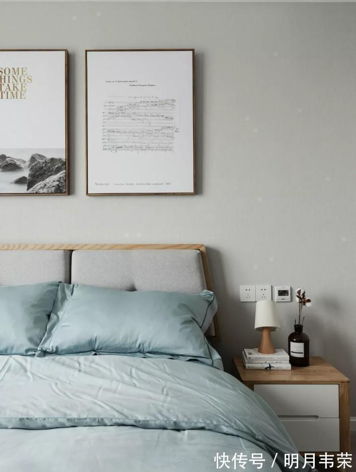 小书房|夫妻的现代简约三居,黑白灰+原木色高雅轻奢,小书房最酷,晒晒