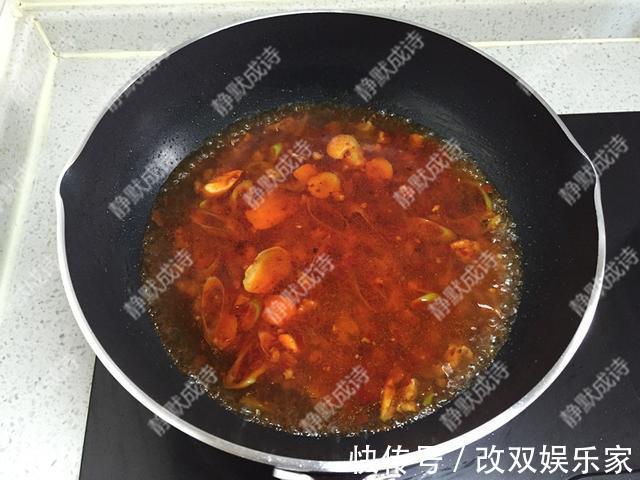 宅在家,我隔三差五做此菜,下饭又过瘾,还不长肉,做法超简单