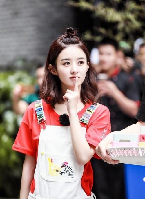 赵丽颖|赵丽颖二上中餐厅，粉丝为什么带头不乐意？