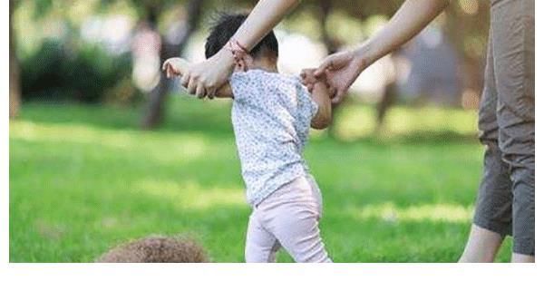 鼻塞|不要将新生儿双腿绑在一起,鼻塞现象很常见,这些你都知道吗?