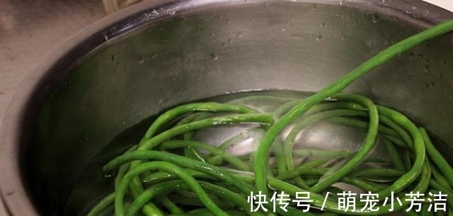 今天才知道,原来保存豆角这么简单,学会这2招,鲜嫩不会坏