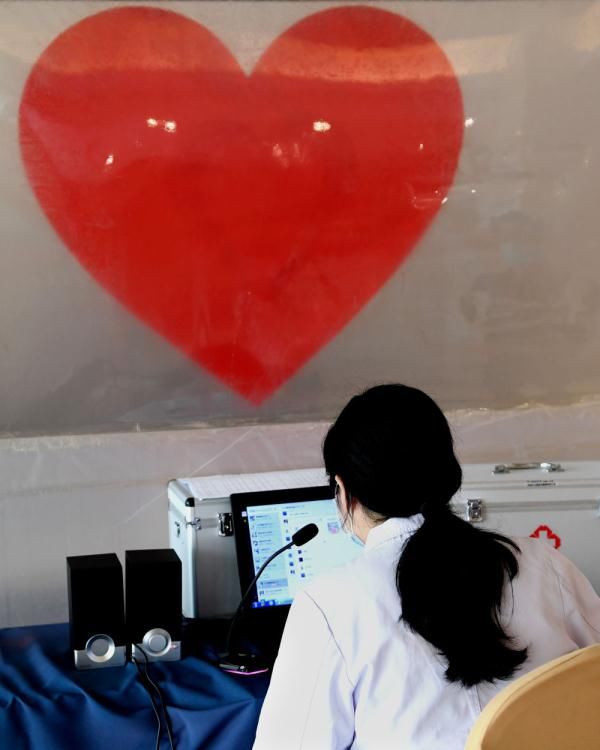 郑州市|隔离点里，她成了“疫”线“全能”