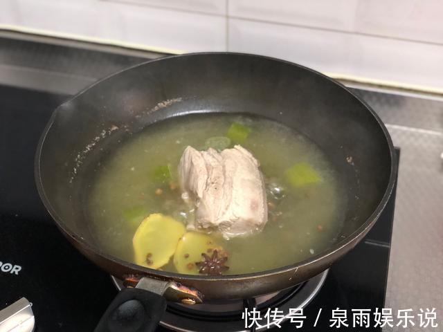 青蒜|色香味俱全的回锅肉，简单易上手，肥而不腻下饭美味