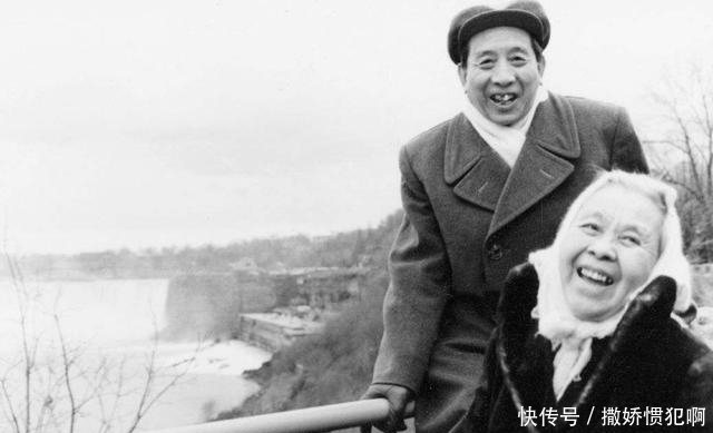 同床|丁玲:被囚禁狱中3年,与嫌疑犯同床共眠,狱中产下一名女婴