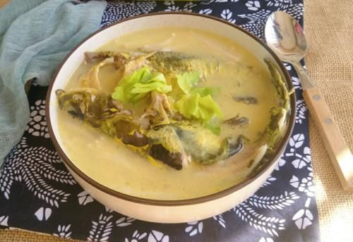 天然的“补脑汤”找到了，简单煮一煮，营养极高，孩子补钙又补脑