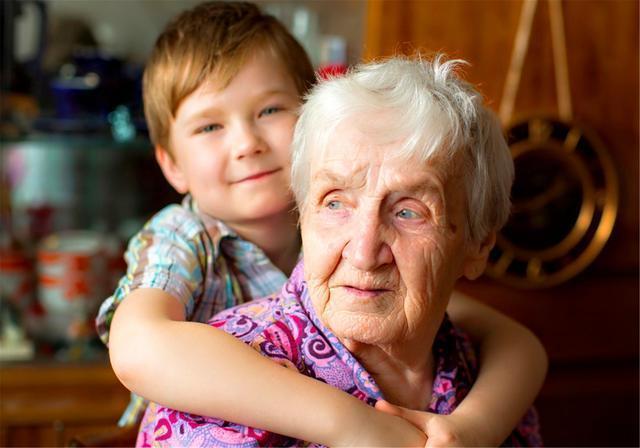 姥姥家|为什么孩子更喜欢去奶奶家,而不是姥姥家孩子的回答很现实