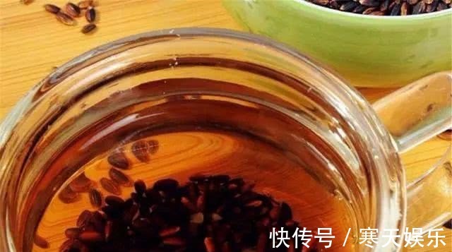 排毒养颜|女性过了40岁,三种食物要多吃,润肠通便,排毒养颜,不妨一试