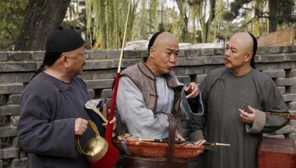 对联$纪晓岚学生大婚,命人送去一副对联,新娘看懂后,直骂纪晓岚太坏