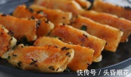 洋葱别炒着吃,教你解馋新吃法,又鲜又嫩,出锅孩子一口气吃10个