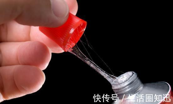 胶水|502胶水把手粘住了巧解决 使用502时如何防止502粘住手