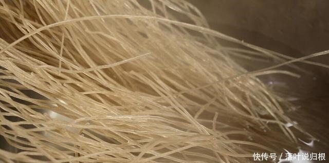 入冬要多吃粉条,教你做猪肉炖粉条,鲜香美味,好吃又解馋