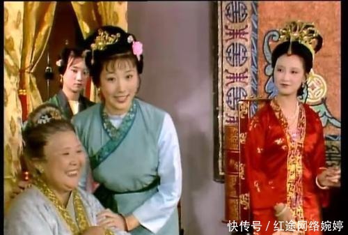 逗笑|刘姥姥的笑话逗笑了众人,唯独这四个人没笑,薛宝钗最为怪异