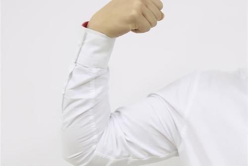 一个人是否衰老，年龄不重要，关键在4个特征，50岁后对照看看