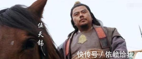 说唐演义全传@他出场就两锤打败单雄信,被李元霸半锤征服,收其为小弟