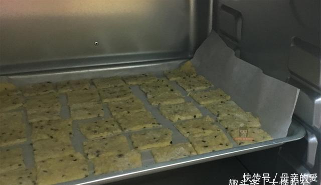  种小零食|一勺小米，一碗小米，教你在家做锅巴，简单易学嘎嘣脆