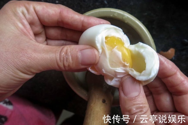 好吃|鸡蛋别再炒了,新做法来了!超级好吃,吃一次忘不掉啊!