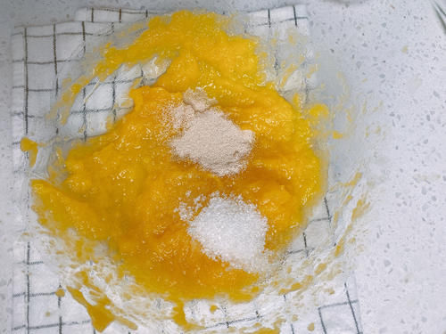  面团|南瓜花样馒头，只要一次发酵省时省力，香甜有嚼劲，比买的还好吃