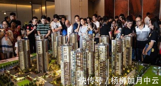 房价上涨|钱被谁赚走了买房人欠银行38万亿,开发商欠银行12万亿