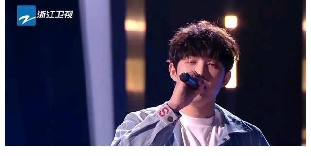 本季|她是《好聲音2021》唯一上過央視春晚的學(xué)員，長得漂亮，但難奪冠