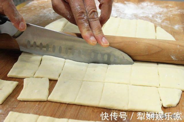 鸡蛋|山药里打2个鸡蛋,不用早起10分钟出锅,这懒人早餐孩子抢着吃