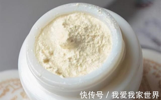 贵妇膏 秋冬季节是护肤黄金期,早晚护理有特点,做好了,皮肤白皙又水嫩!