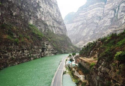 国人|我国一景区对国人免费,却禁止任何外国人进入,景色恢弘非常霸气